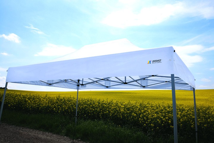 Jag ska sälja ett partytält 3x4,5m